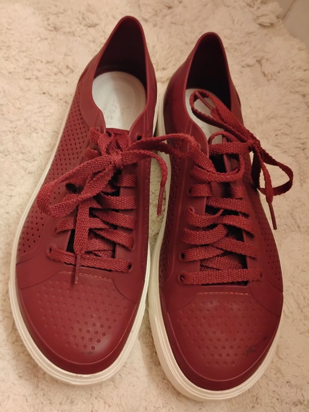 GUC Crocs Citilane Roka Court Shoes Size 11 Garnet Red Lace Up